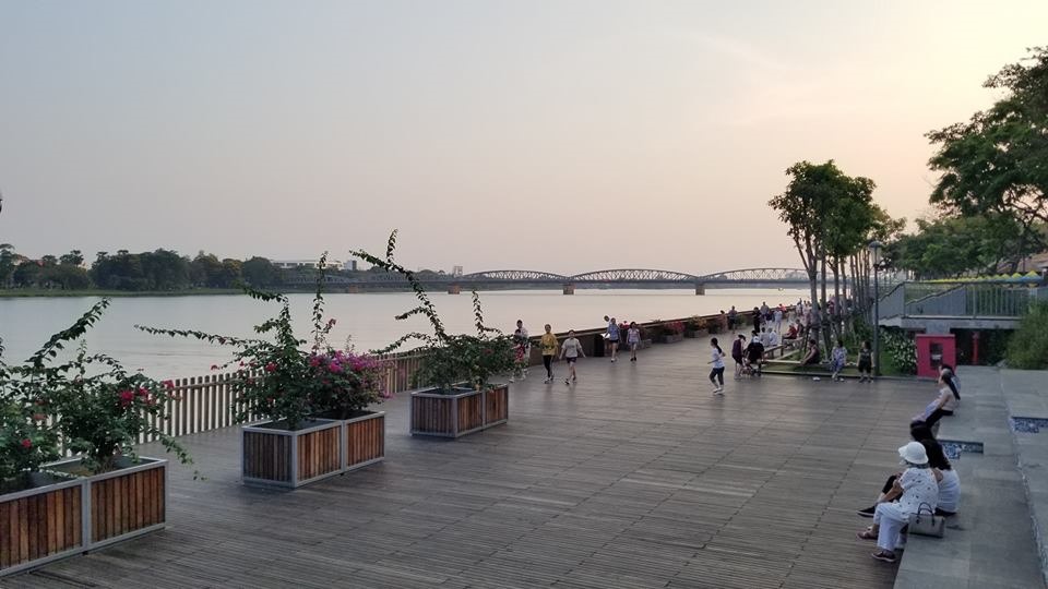 "Ngày[-]Chủ[-]nhật[-]xanh",[-]không[-]chỉ[-]đơn[-]thuần[-]là[-]thu[-]dọn[-]rác